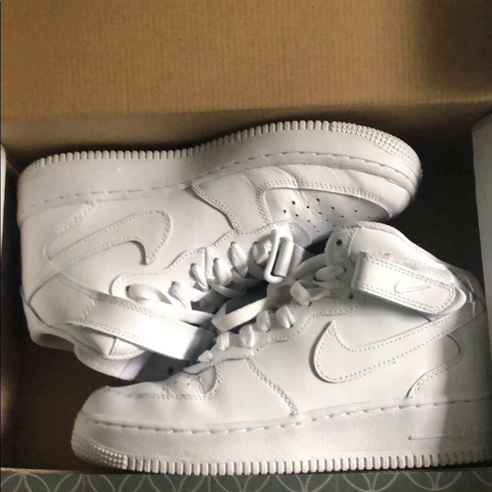 nike air force one med medium white NIB new in box